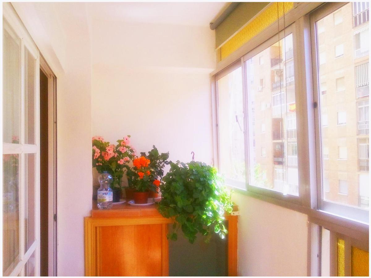 Bonito Apartamento Centrico Y Cerca De La Playa. Malaga Exterior photo